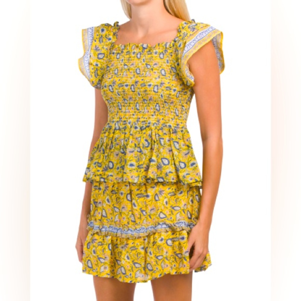 Set, printed ruffle sleeve top and skirt, size L